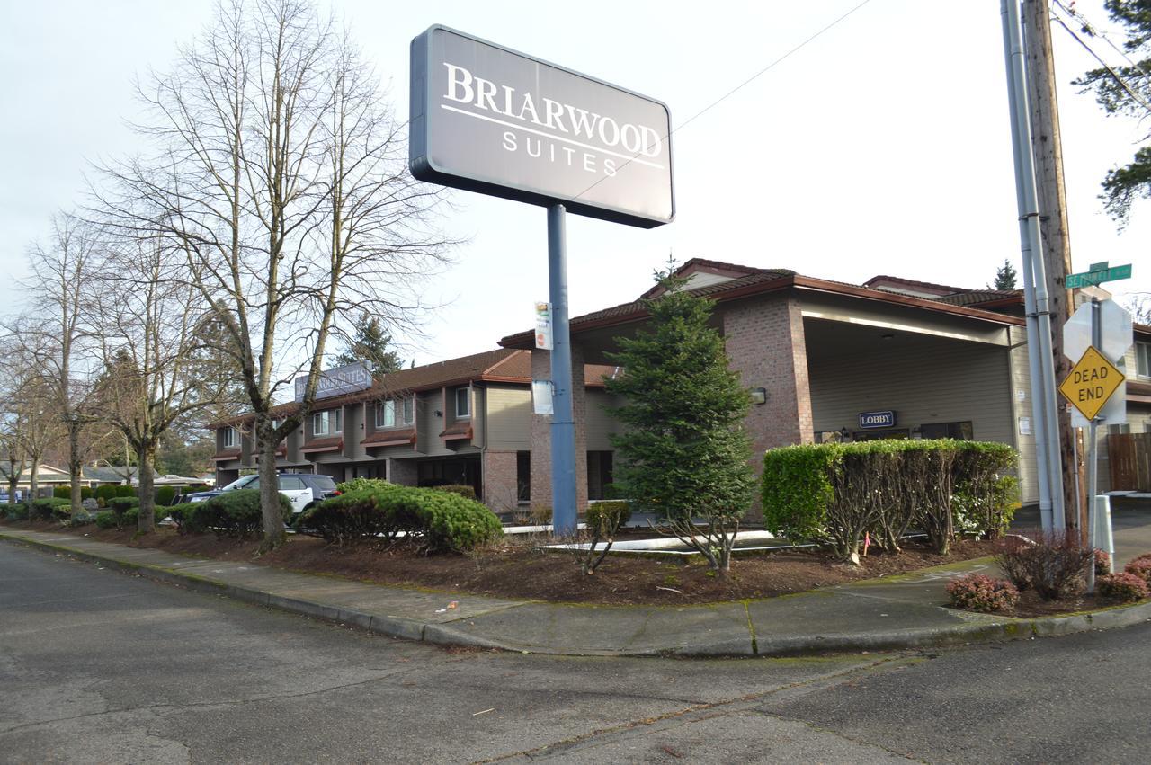 Briarwood Suites Portland Bagian luar foto